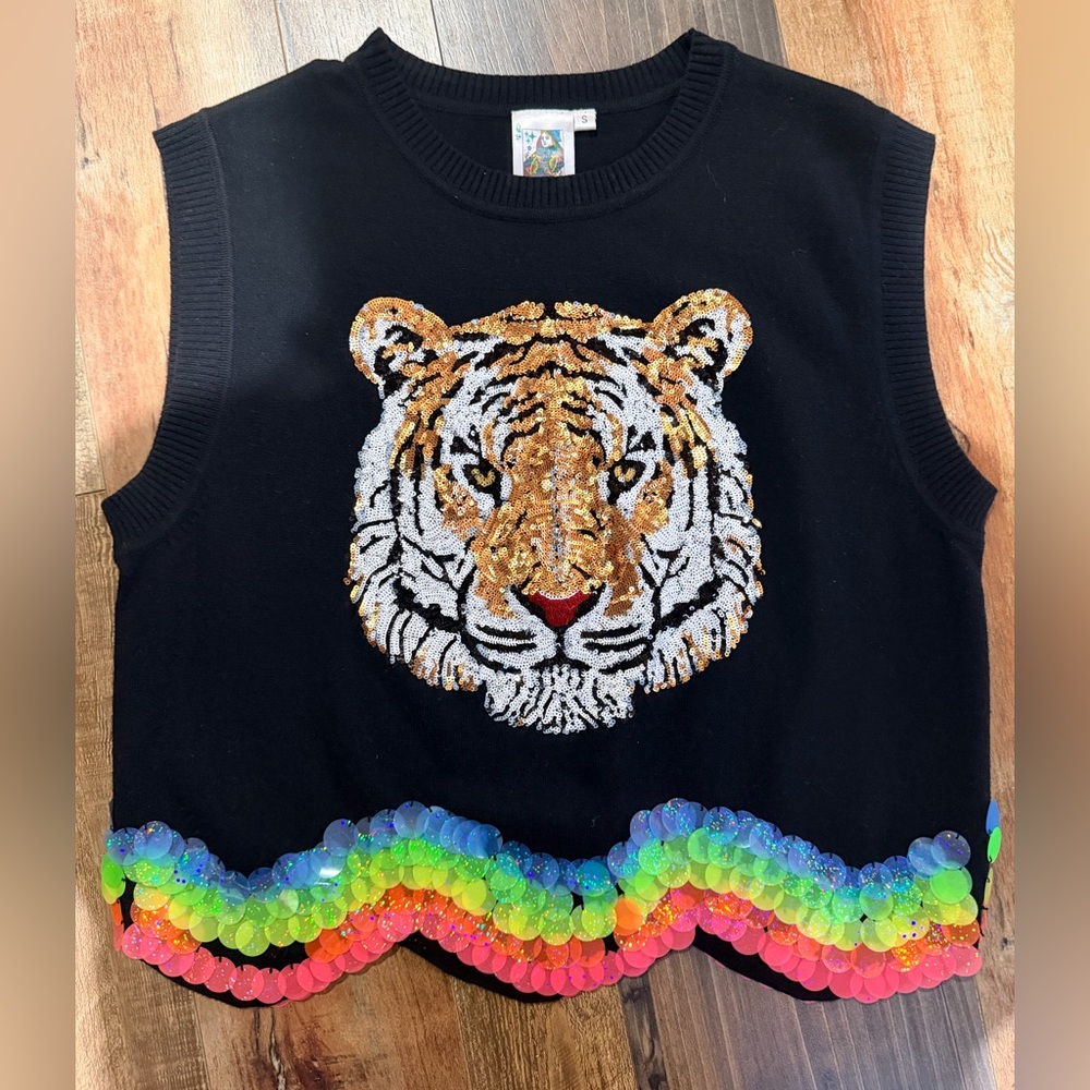 QUEEN OF SPARKLES Black Sweater with Sequin Tiger and Rainbow Hem